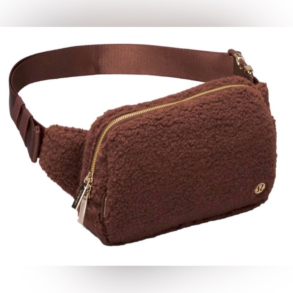 Lululemon everywhere belt bag - brown fleece - NEW IN BAG WITH TAGS!!